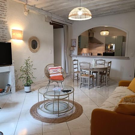 Le Logis De La Rue Des Arts Apartment Blois Luaran gambar